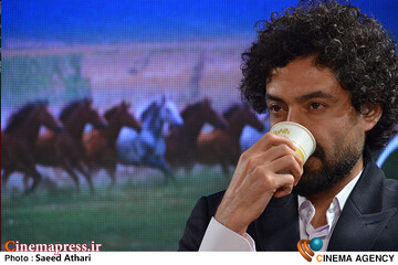 نشست خبری حاشیه