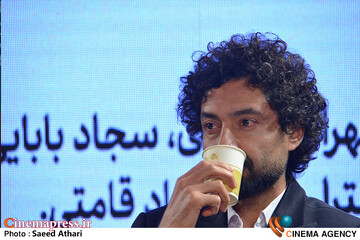 نشست خبری حاشیه