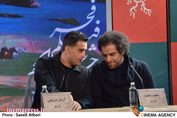 نشست خبری <a href='https://sayeb.ir/tag/%d9%81%db%8c%d9%84%d9%85-%d8%b3%db%8c%d9%86%d9%85%d8%a7%db%8c%db%8c-%d8%ac%d8%a7%d9%86%d8%b4%db%8c%d9%86'></div>فیلم سینمایی جانشین</a>