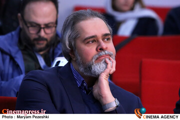 به واسطه «سینما» این درد شخصی «فاجعه شهادت کودکان مظلوم در میناب و لامرد و نقاط دیگر ایران» می‌تواند بی‌آنکه یگانگی خود را از دست بدهد به «حافظه عمومی» مبدل شود