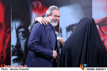 حاشیه روز هشتم <a href='https://sayeb.ir/tag/%d8%ac%d8%b4%d9%86%d9%88%d8%a7%d8%b1%d9%87-%d9%81%db%8c%d9%84%d9%85-%d9%81%d8%ac%d8%b1'></div>جشنواره فیلم فجر</a> 18 بهمن 1404 فریدزاده