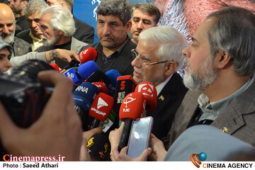 بازدید معاون اول رییس جمهور (دکتر عارف) از جشنواره فیلم فجر