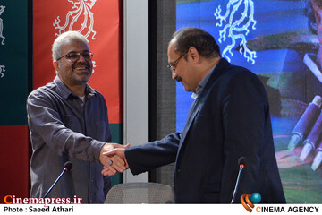 نشست خبری <a href='https://sayeb.ir/tag/%d9%81%db%8c%d9%84%d9%85-%d8%b3%db%8c%d9%86%d9%85%d8%a7%db%8c%db%8c-%d8%ac%d9%87%d8%a7%d9%86-%d9%85%d8%a8%d9%87%d9%85-%d9%87%d8%a7%d8%aa%d9%81'></div>فیلم سینمایی جهان مبهم هاتف</a>