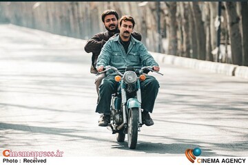 فیلم سینمایی «جهان مبهم هاتف»