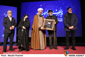 اختتامییه دومین جشنواره فیلم معروف 25 بهمن 1404