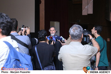 بازدید رئیس سازمان سینمایی از آسیب های جنگ تحمیلی سوم بر سینما شکوفه 16 اردیبهشت 1405