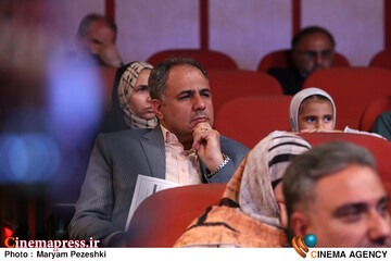 رونمایی نمایش نامه های اقتباسی آینه در آینه 19 خرداد 1405