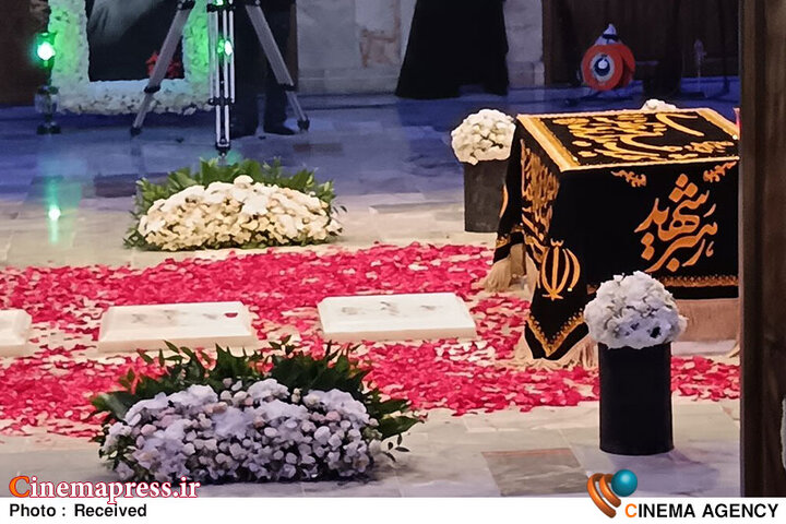 هرگز نباید در مسیر «خونخواهی رهبر شهید» کوتاه بیاییم