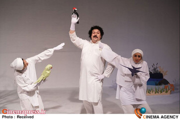 نمایش «درخت گیلاس»