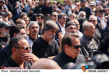 مراسم یادبود اقای اکبر عبدی