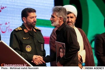 مراسم گرامیداشت قائد شهید امت و یادواره شهدای کارمند