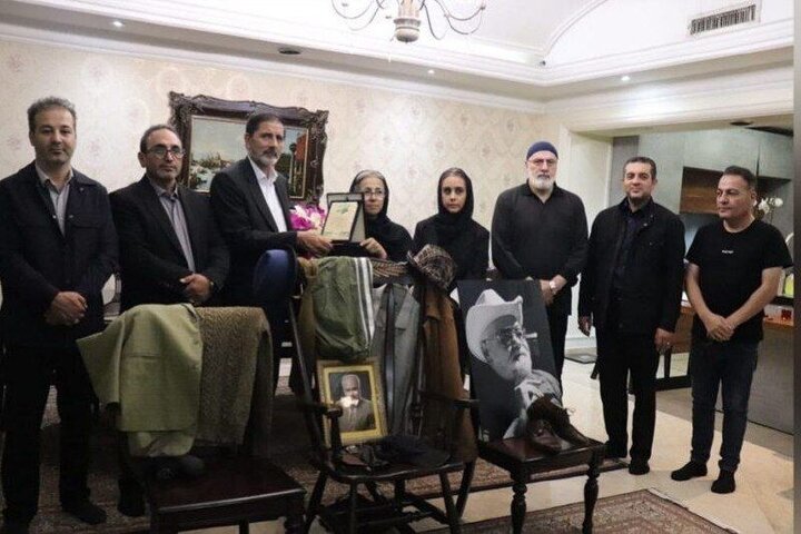 یادگاری‌های زنده‌یاد «اکبر عبدی» به «موزه شهرداری اردبیل» اهدا شد