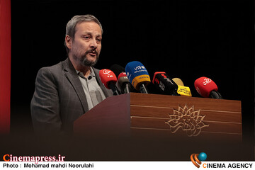 مراسم اهدای نشان پارسی جان