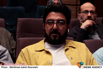 مراسم اهدای نشان پارسی جان