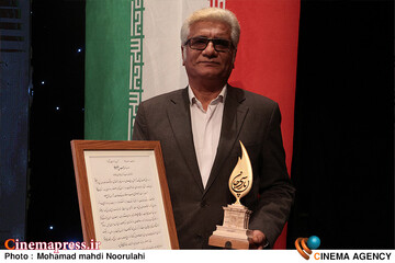 مراسم اهدای نشان پارسی جان