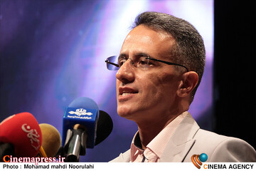 مراسم اهدای نشان پارسی جان