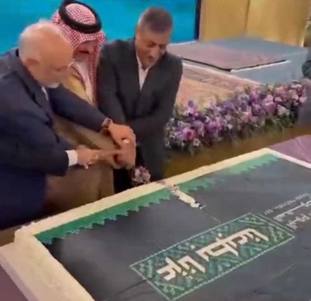 «معاون اجرایی رئیس جمهور» به همراه «برادرزاده طاهره قره العین» در «جشن ملی عربستان» دقیقا به دنبال چه بودند/ چرا به «امت مبعوث» دهن کنجی می‌کنند!