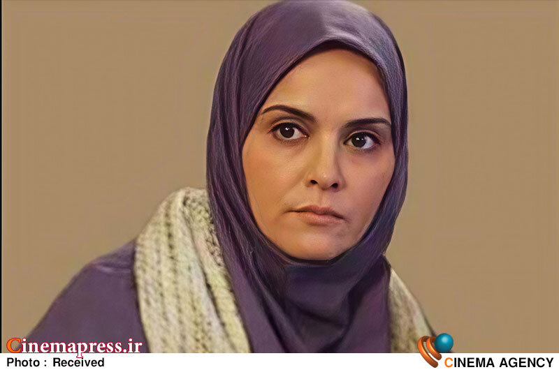 بسیاری از «بازیگران قدرتمند» سالها است در خانه نشستهاند بدون اینکه دلیل مشخصی داشته باشد/ یک «نیروی نامرئی» تصمیم میگیرد که دیگر نباشی، کنار بروی و دیگر نخواهند با تو کار کنند بسیاری از «بازیگران قدرتمند» سالها است در خانه نشستهاند بدون اینکه دلیل مشخصی داشته باشد/ یک «نیروی نامرئی» تصمیم میگیرد که دیگر نباشی، کنار بروی و دیگر نخواهند با تو کار کنند