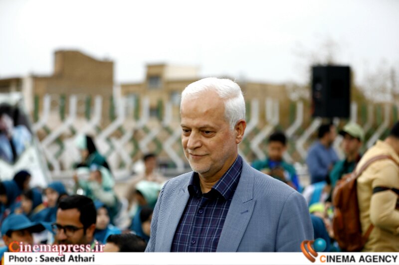 «اصفهان» بهتدریج زیرساختهای خود را برای «برگزاری جشنواره» توسعه داده / «تبلیغات شهری» جدی گرفته شده است/ «گرافیک شهر اصفهان» تحت تأثیر «جشنواره بینالمللی فیلمهای کودکان و نوجوانان» است «اصفهان» بهتدریج زیرساختهای خود را برای «برگزاری جشنواره» توسعه داده / «تبلیغات شهری» جدی گرفته شده است/ «گرافیک شهر اصفهان» تحت تأثیر «جشنواره بینالمللی فیلمهای کودکان و نوجوانان» است