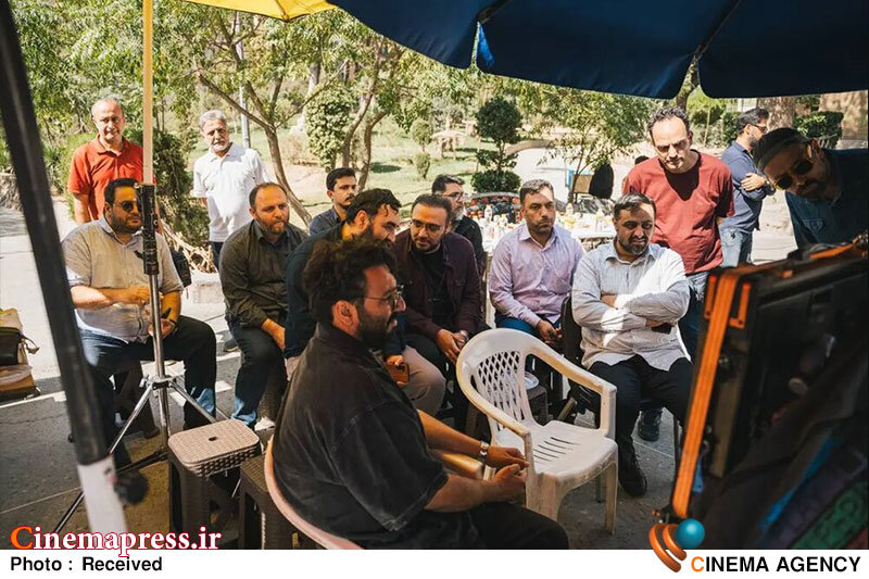 حضور رئیس مرکز سیمرغ در پشت صحنه مجموعه «قصههای ما» حضور رئیس مرکز سیمرغ در پشت صحنه مجموعه «قصههای ما»