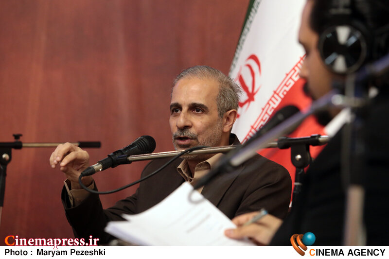 هدف «معاونت صدا» در پنجساله دوم حرکت از «رادیوی نسل دوم» به «رادیوی نسل پنجم» است؛ مسیری که الزامات اقتصادی، تنظیمگری و فنی خاص خود را دارد هدف «معاونت صدا» در پنجساله دوم حرکت از «رادیوی نسل دوم» به «رادیوی نسل پنجم» است؛ مسیری که الزامات اقتصادی، تنظیمگری و فنی خاص خود را دارد