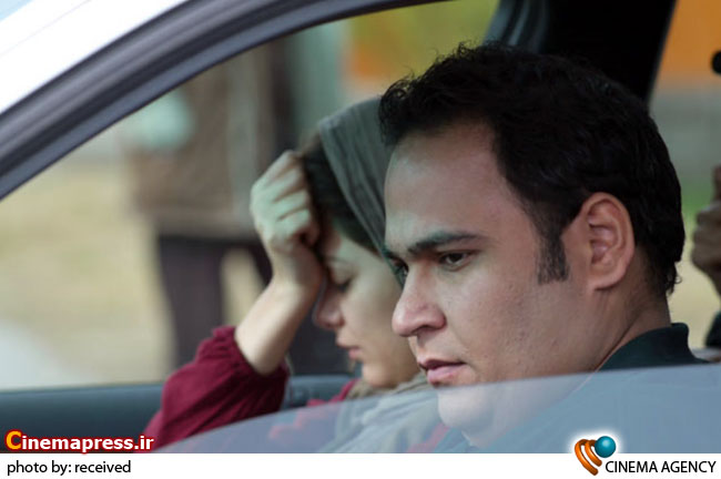"مرهم" در هفتمین" اتاق رسانه سینمای ایران"<BR>
رضا داوود نژاد و طناز طباطبایی در فیلم مرهم به کارگردانی علیرضا داوود نژاد
