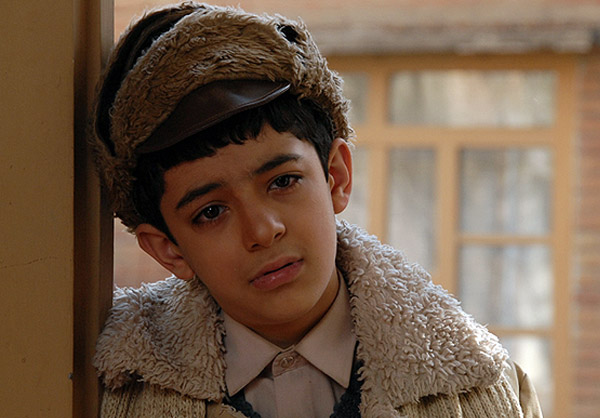 «تسخیر لانهی جاسوسی» یک «اقدام هوشمندانه فرهنگی»/ بیتوجهی سیما و سینما در قبال «انقلاب دوم»!