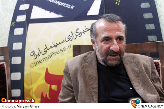 مهران رجبی در غرفه خبرگزاری سینما ایران در هجدهین نمایشگاه مطبوعات