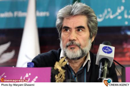 محمد نشاط  تهیه کننده در نشست فیلم بی خداحافظ در سی امین جشنواره فیلم فجر