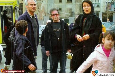 داریوش مهرجویی کارگردان سینمای ایران در پشت صحنه تهران روزهای آشنایی