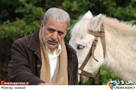 پرویز پرستویی در فیلم سینمایی «من وزیبا» به کارگردانی فریدون حسن پور