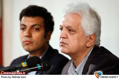 امیر حاج رضایی کارشناس فوتبال و عادل فردوسی پور در جلسه نقد و بررسی برنامه تلویزیونی « نود»