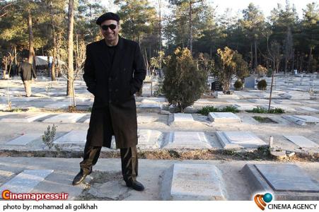 حمید فرخ نژاد در مراسم عقد قرارداد اکران فیلم شب واقعه در بهشت زهرا