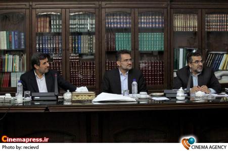 نشست شورای عالی سینما به ریاست دکتر احمدی نژاد