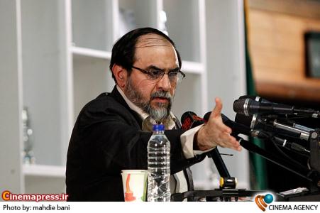برخی از «مسئولان» ما که متدین و انقلابی نیز هستند «صاحب بصیرت» نیستند/ هنوز گرفتار «ابوموسی اشعری‌ها» هستیم